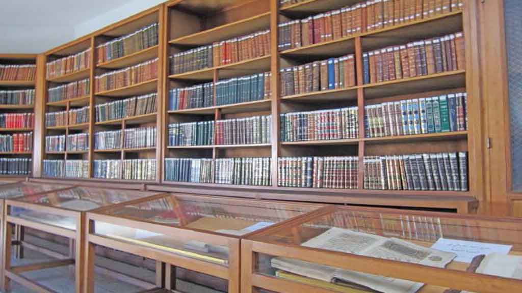 خزانة الكتب والمخطوطات الروحانية